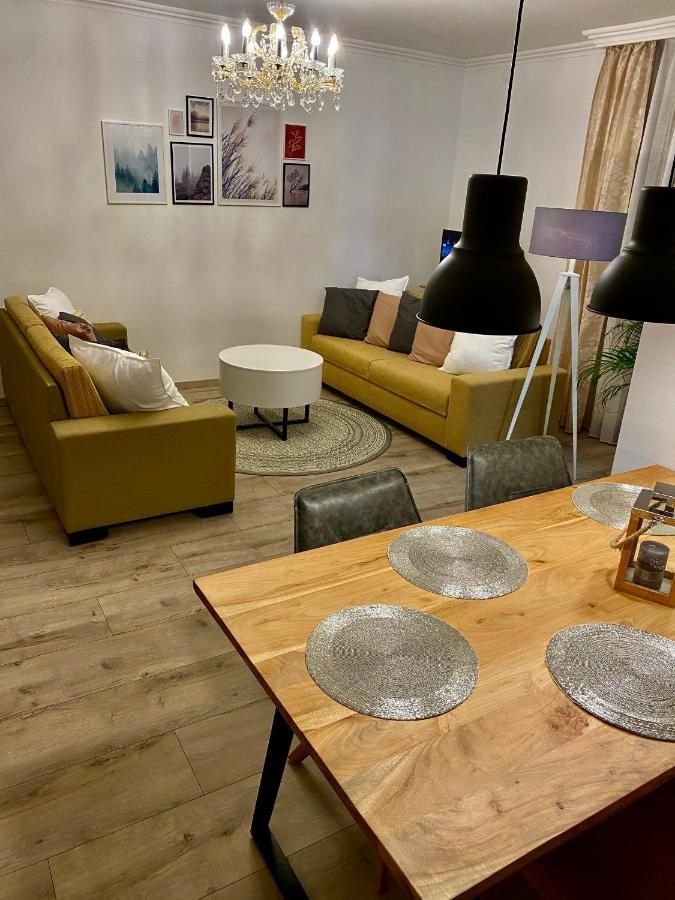 Home Sweet Apartment Xl Bük エクステリア 写真